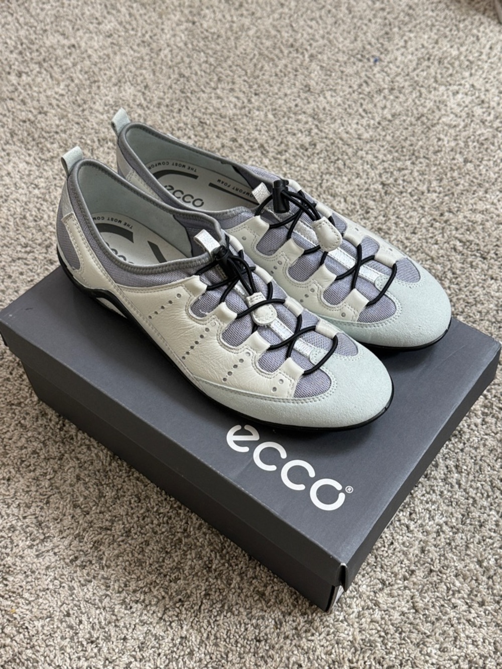 Ecco Vibration 2 Women's Silver and Gray Casual Speed Lace-Loop Sneakers